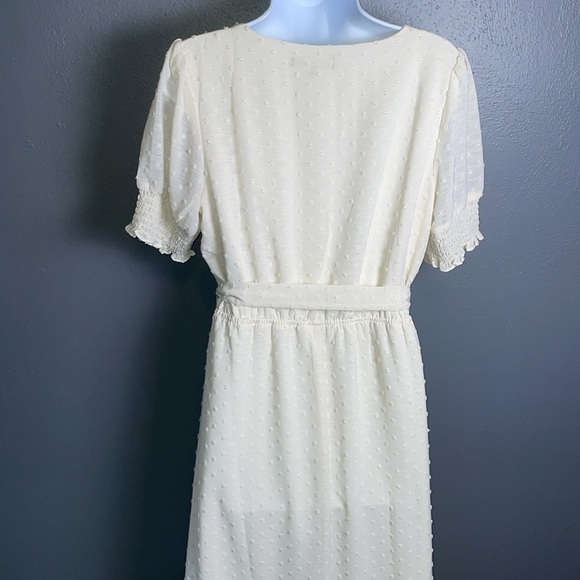 Lulu’s Sweet Swiss Dot Maxi Dress Creamy Ivory Off White BRIDAL Medium - Picture 10 of 13